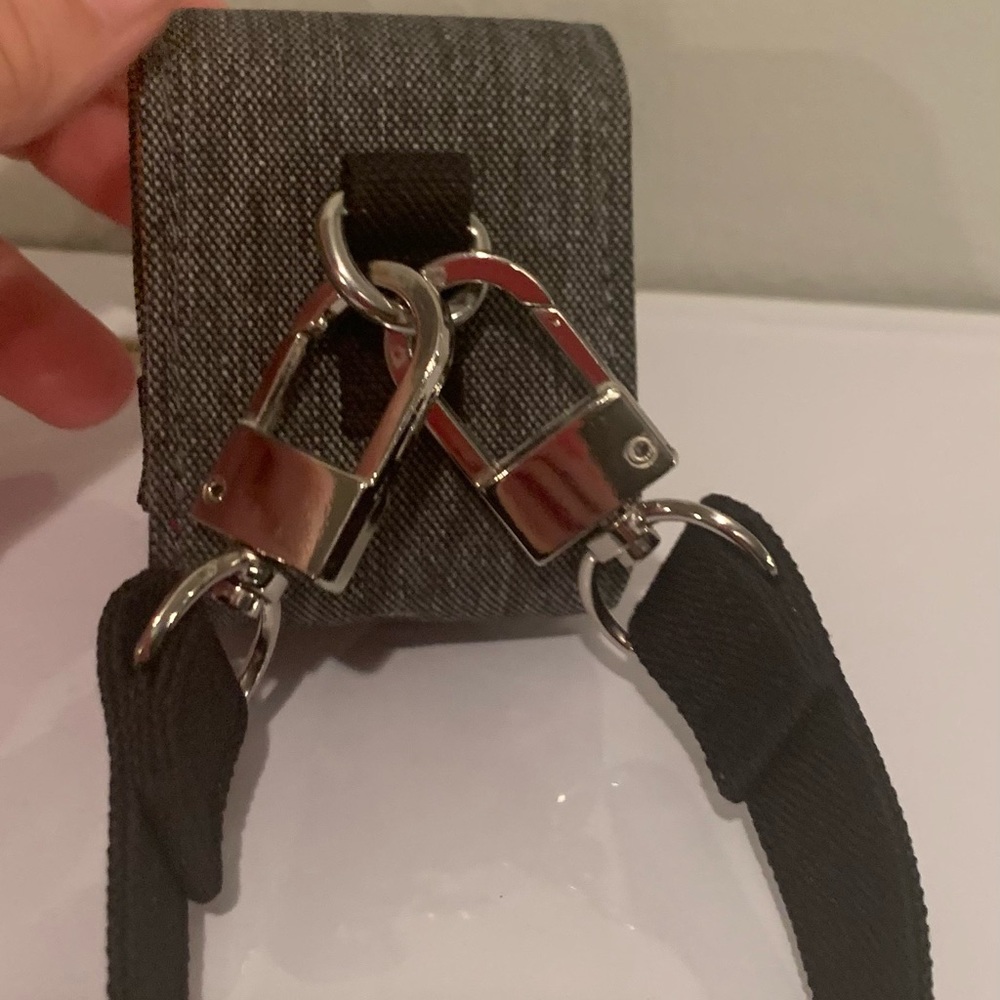 Earbud Case - Picture 3 of 3
